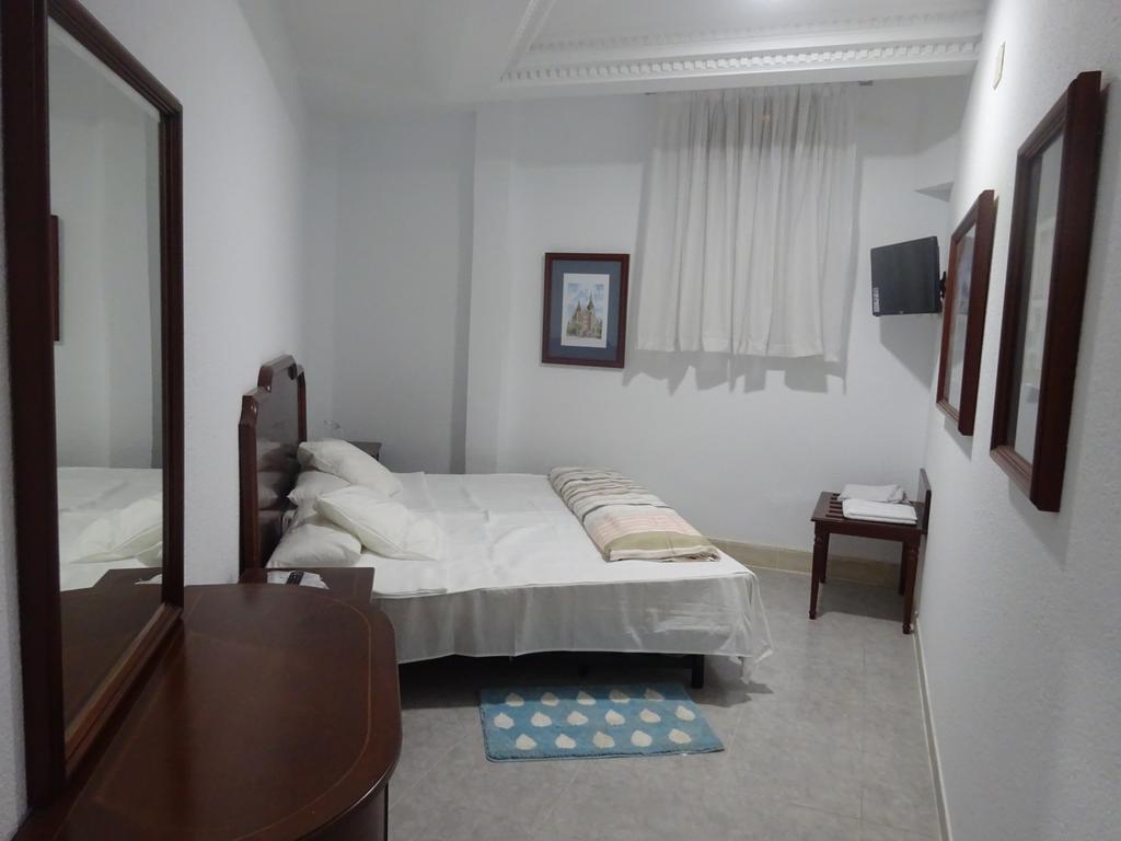 Hostal Lavapies มาดริด ห้อง รูปภาพ