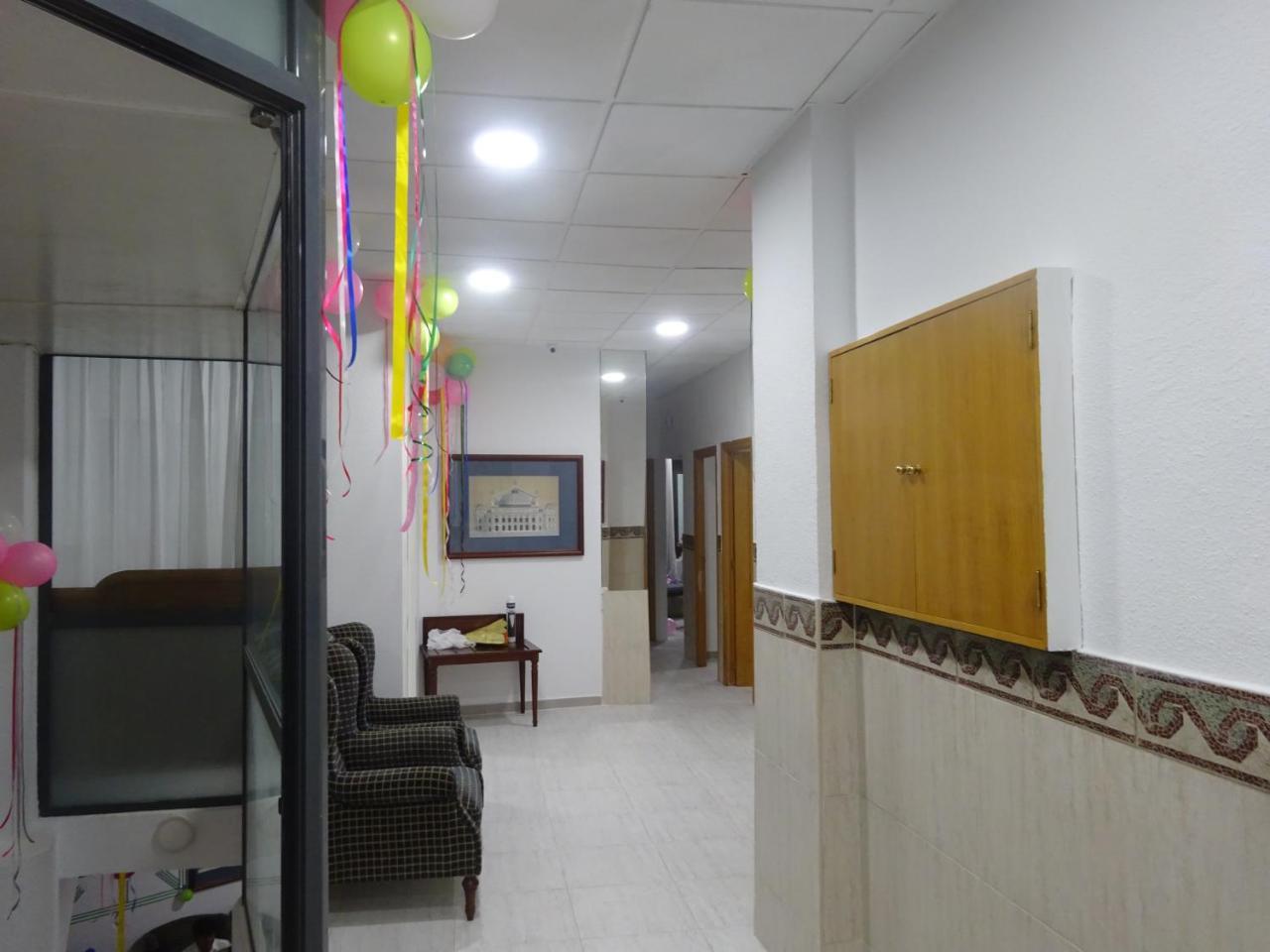 Hostal Lavapies มาดริด ภายนอก รูปภาพ