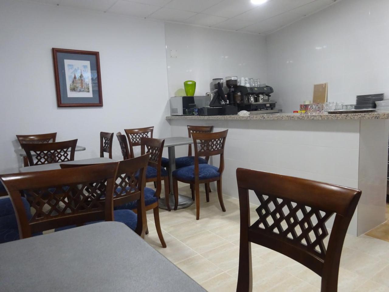 Hostal Lavapies มาดริด ภายนอก รูปภาพ