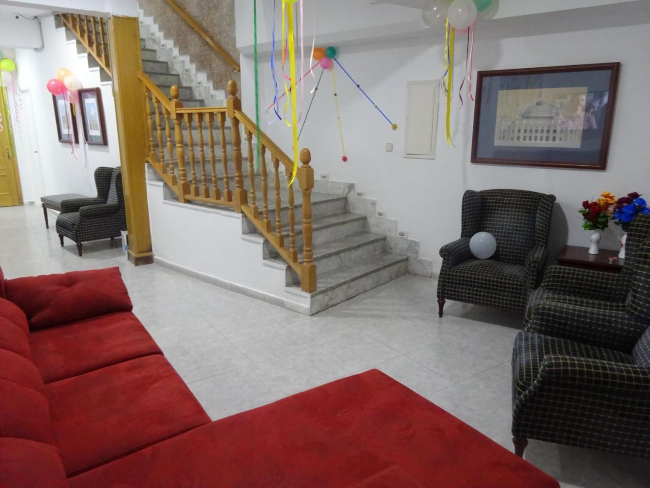 Hostal Lavapies มาดริด ภายนอก รูปภาพ